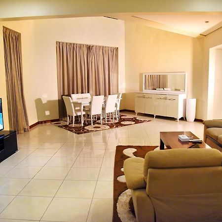 Al Hamra Plaza Apartamento Manama Exterior foto