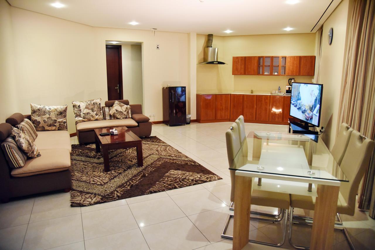 Al Hamra Plaza Apartamento Manama Quarto foto